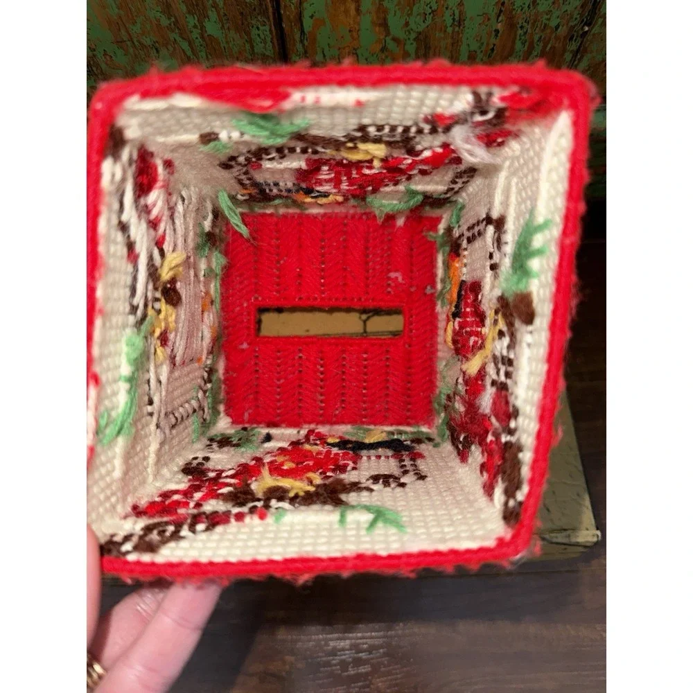 Vintage Tissue Kleenex Box Cover Needlepoint Acrylic Plastic Cardinals